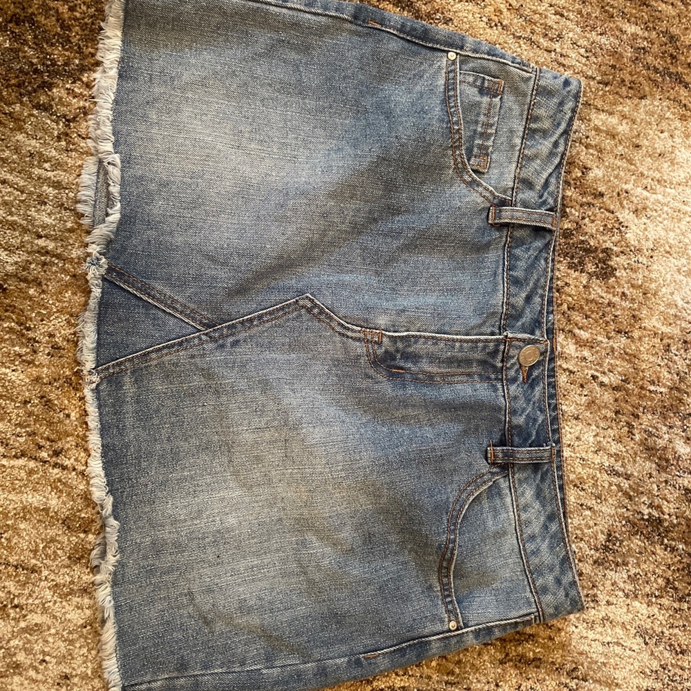 Refuge Size 10 Women’s Mini Jean Skirt